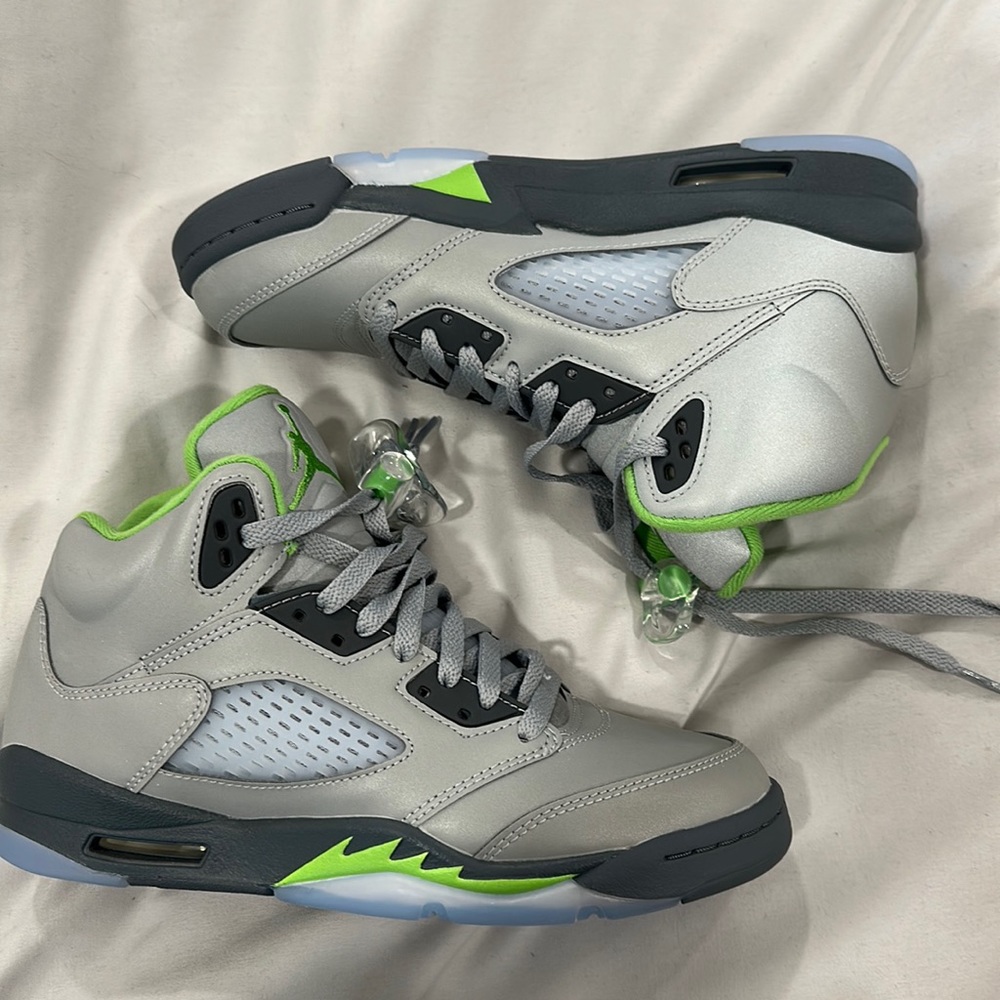 Air Jordan 5 “Green Bean” Never Worn 7Y/8.5W